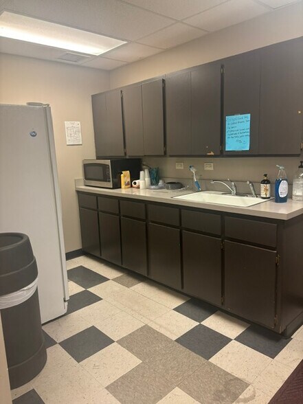 More Photos Of 1-7 N Broadway, Edmond Office For Sale