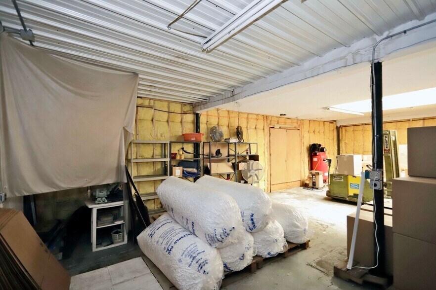 More Photos Of 51 Chancery St, New Bedford Warehouse For Sale