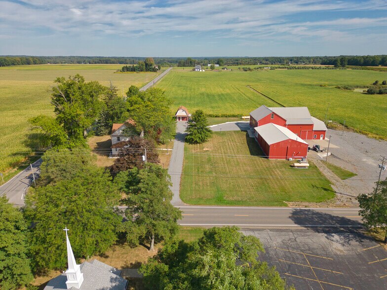 More Photos Of 5984 W South Range Rd, Salem Service For Sale