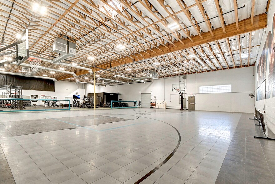 More Photos Of 4830 S 38th St, Phoenix Warehouse For Sale