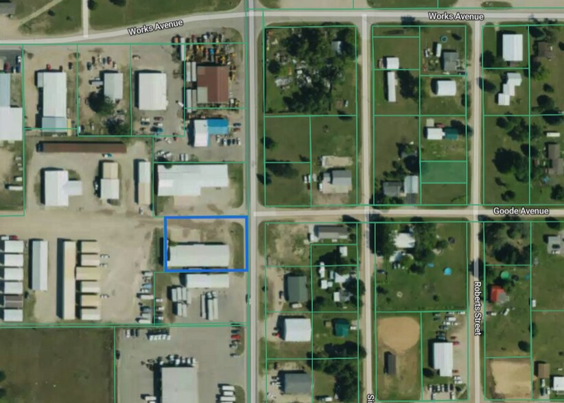 More Photos Of 291 Hanthorn st, Cadillac Distribution For Lease