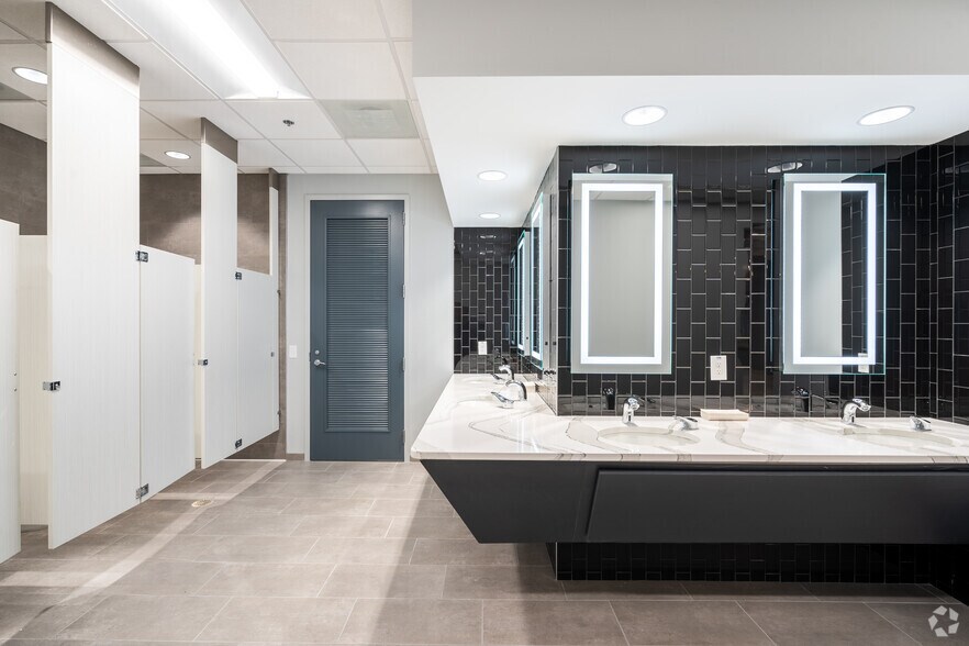 More Photos Of 1300 Parkwood Cir SE, Atlanta Office For Sale