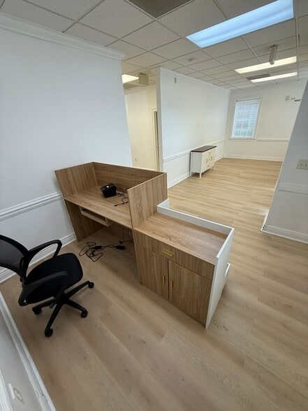 More Photos Of 2711-2713 Maguire Rd, Ocoee Medical For Lease