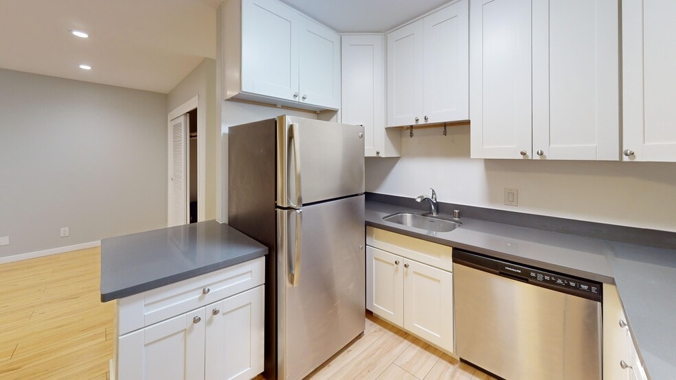 More Photos Of 550 Fairmount Ave, Oakland Apartments For Sale