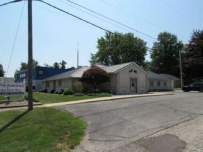 Primary Photo Of 800 S Detroit St, Lagrange Office For Sale