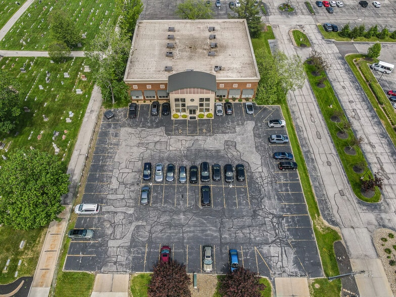More Photos Of 32875 Solon Rd, Solon Medical For Lease
