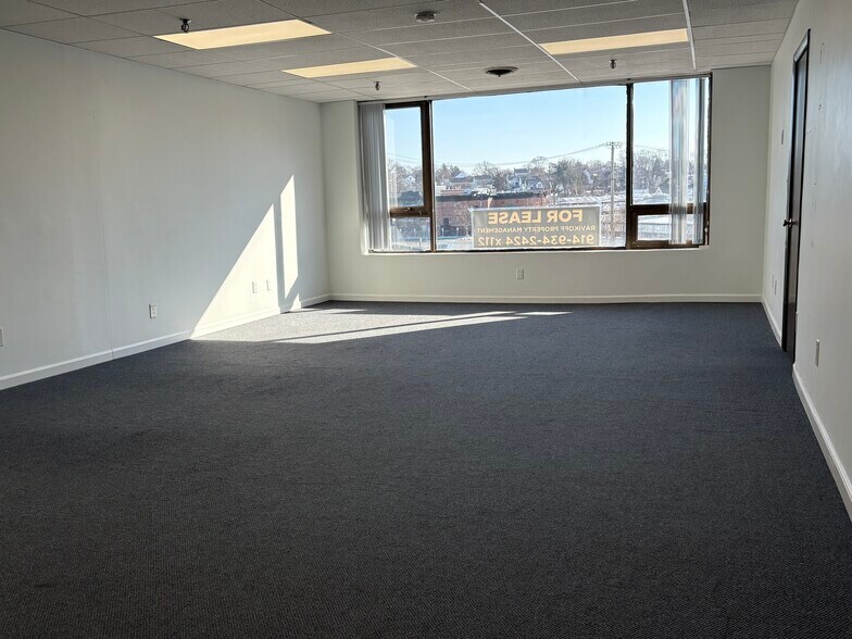 More Photos Of 30-32 N Main St, Port Chester Office For Lease