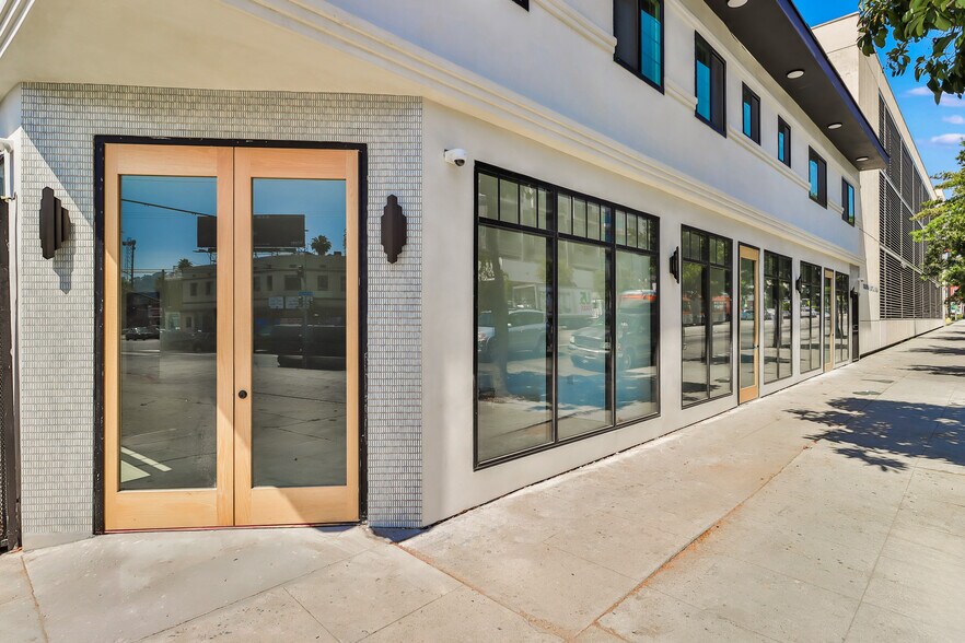 More Photos Of 4514-4518 Hollywood Blvd, Los Angeles Storefront Retail Residential For Lease