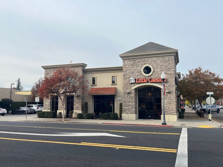 More Photos Of 120 E F St, Oakdale General Retail For Lease