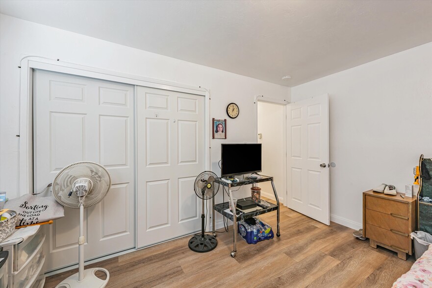 More Photos Of 3404 School St, Oakland Apartments For Sale