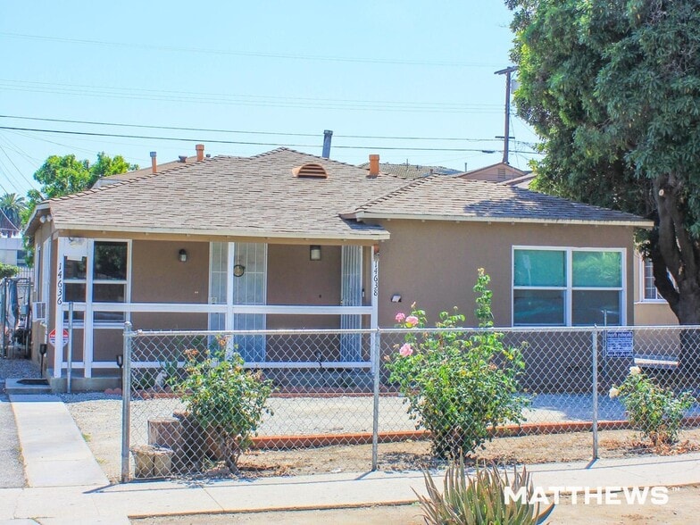 Primary Photo Of 14634 Gilmore St, Van Nuys Apartments For Sale