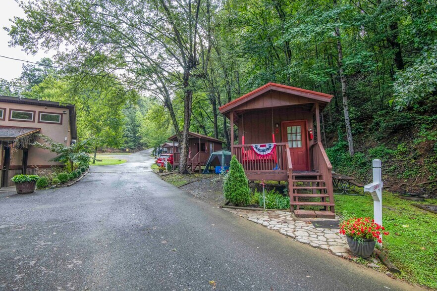 More Photos Of 251 Spring Valley Rd, Pigeon Forge Trailer Camper Park For Sale