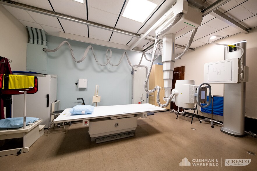 More Photos Of 27100 Chardon Rd, Cleveland Hospital For Sale
