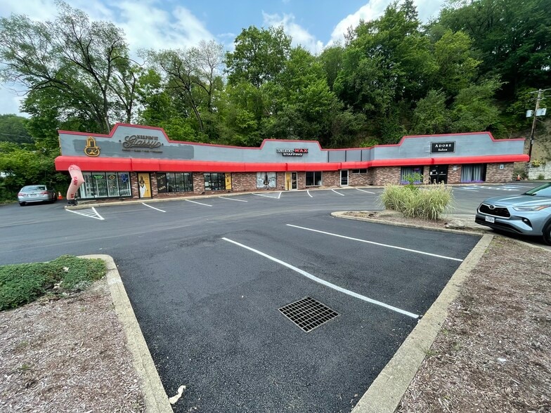 Primary Photo Of 4814-4818 Mcknight Rd, Pittsburgh Freestanding For Lease