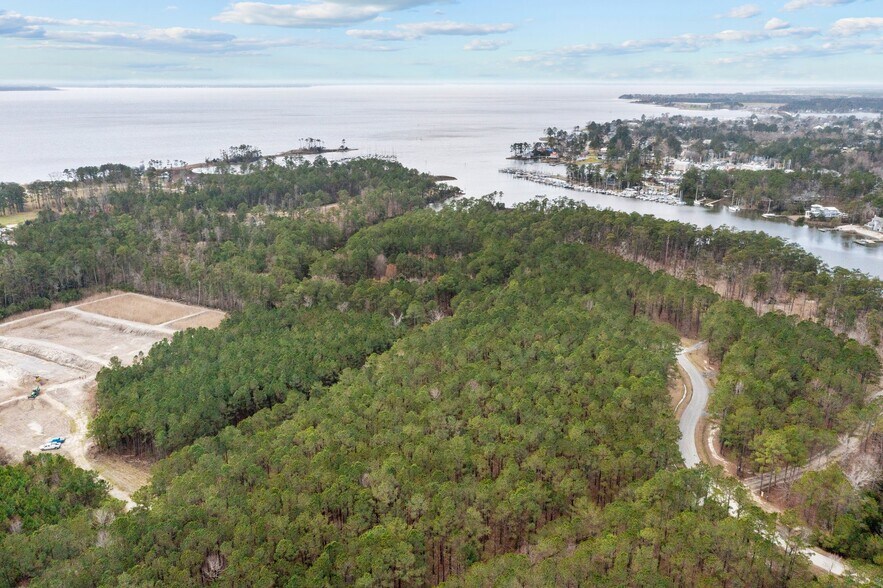 More Photos Of 604 Shorey Dr, Oriental Land For Sale