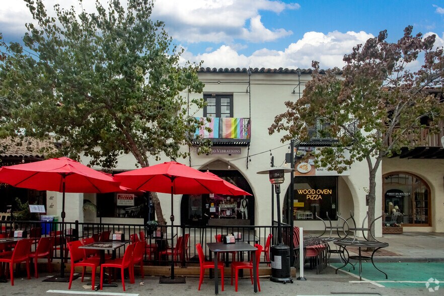 More Photos Of 532-536 Ramona St, Palo Alto Storefront For Lease