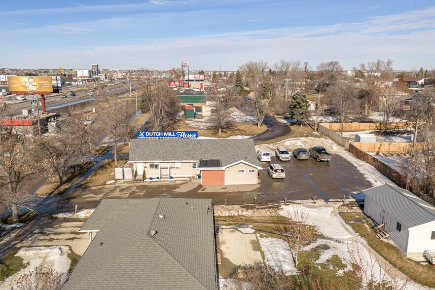 More Photos Of 1731 N 13th St, Bismarck General Retail For Sale
