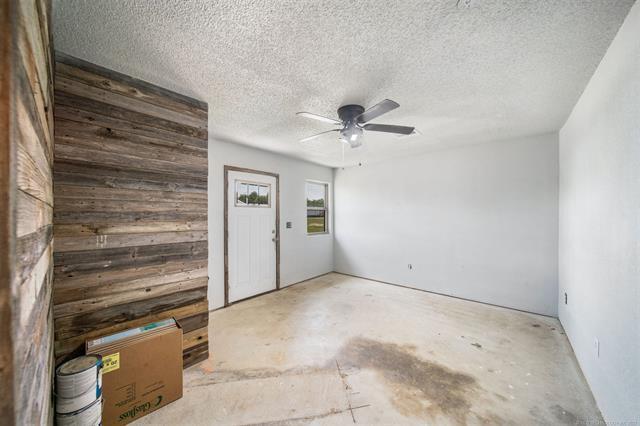 More Photos Of 16382 E Highway 20, Claremore Office Residential For Lease