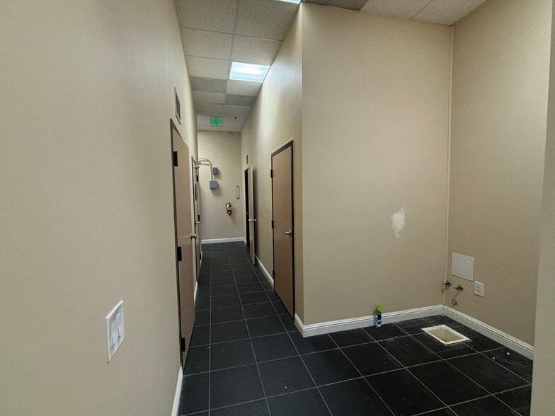 More Photos Of 5968 Silver Creek Valley Rd, San Jose Unknown For Lease