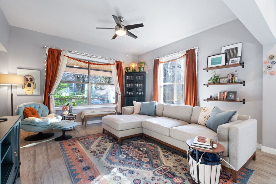 More Photos Of 215 NE 30th Ave, Portland Multifamily For Sale