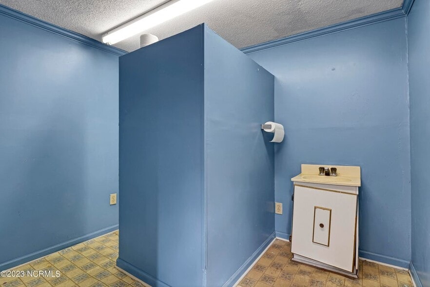 More Photos Of 1201 Castle St, Wilmington Religious Facility For Sale