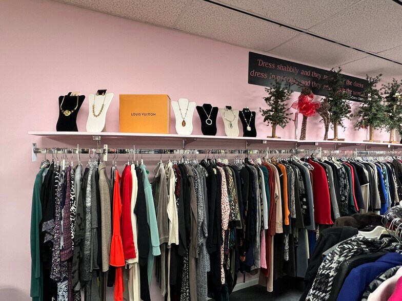 More Photos Of 584 E Main St, Canfield Storefront Retail Office For Sale