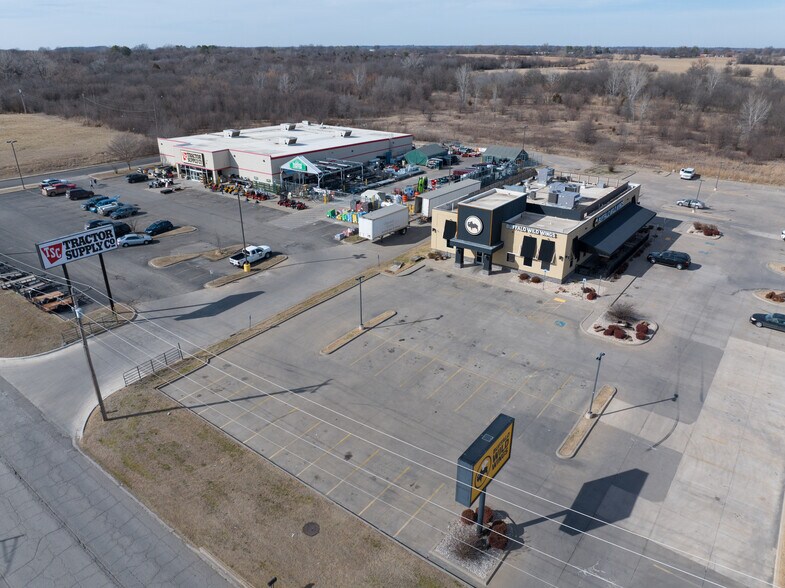 More Photos Of 1130 W Shawnee St, Muskogee Restaurant For Sale