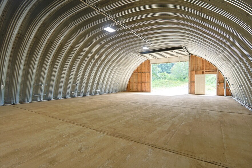 More Photos Of 92240 N Bank Ln, Coquille Warehouse For Lease