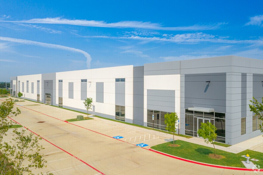 More Photos Of 5351 Samuell Blvd, Mesquite Unknown For Lease