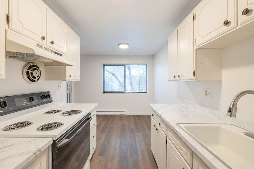 More Photos Of 2201 S Main St, Seattle Apartments For Sale