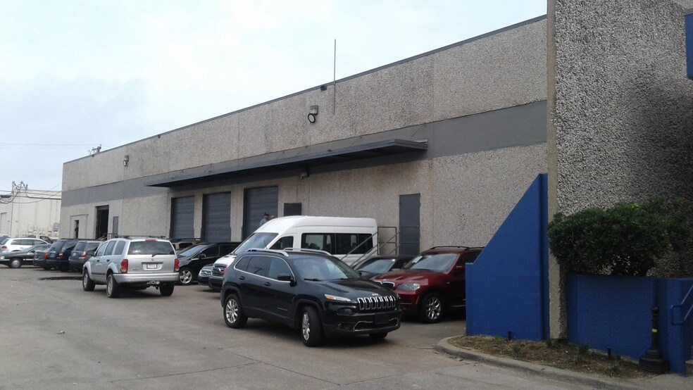 More Photos Of 15001 E Beltwood Pky, Dallas Distribution For Lease