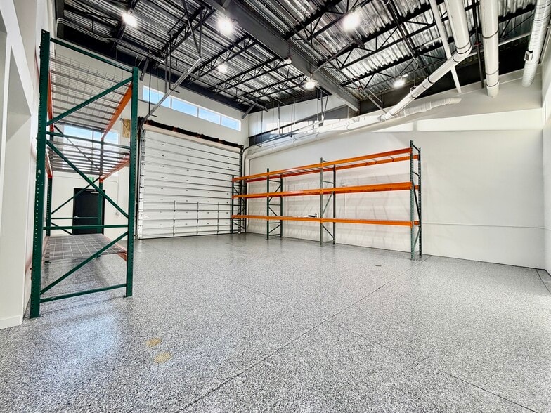 More Photos Of 18133 Lincoln Meadows Pky, Parker Self Storage For Sale