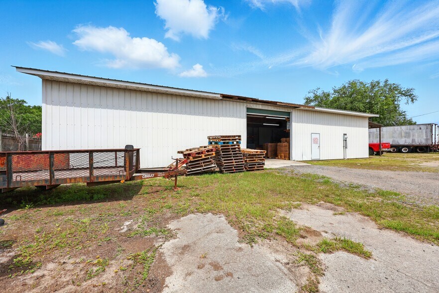More Photos Of 110 N State Road 19, Palatka Auto Repair For Sale