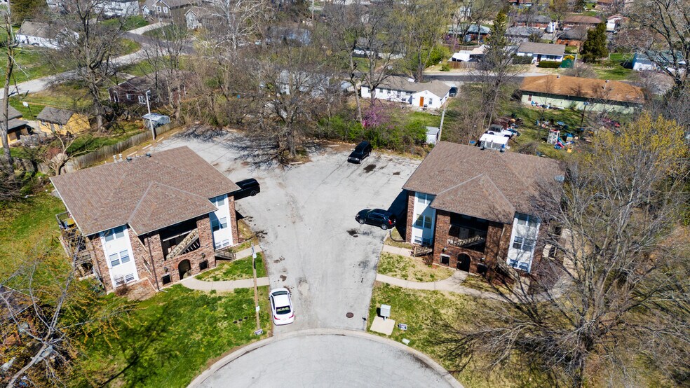 More Photos Of 5218-5240 Ditzler Ave, Raytown Apartments For Sale