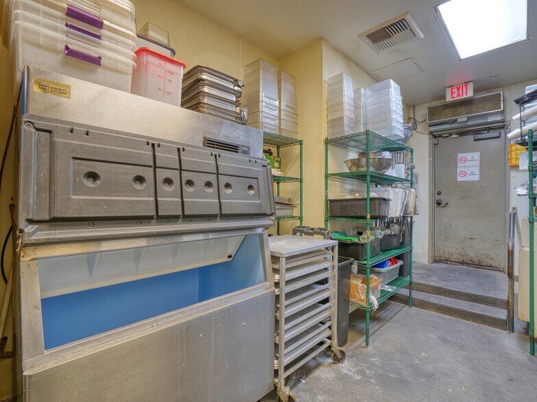 More Photos Of 1155 S Grand Ave, Los Angeles Apartments For Lease