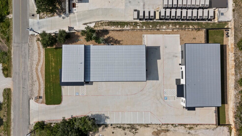 More Photos Of 39 Truss Dr, Boerne Flex For Sale