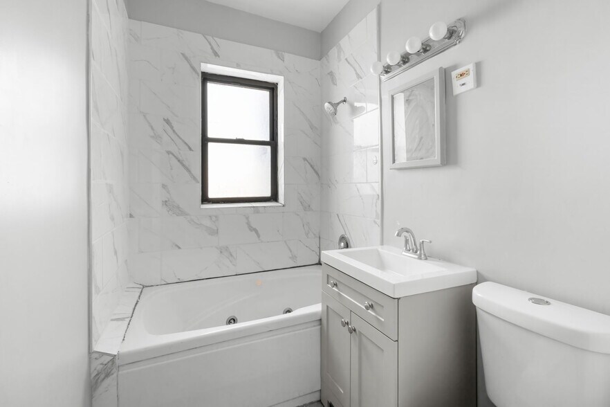 More Photos Of 6431-6433 N California Ave, Chicago Apartments For Sale