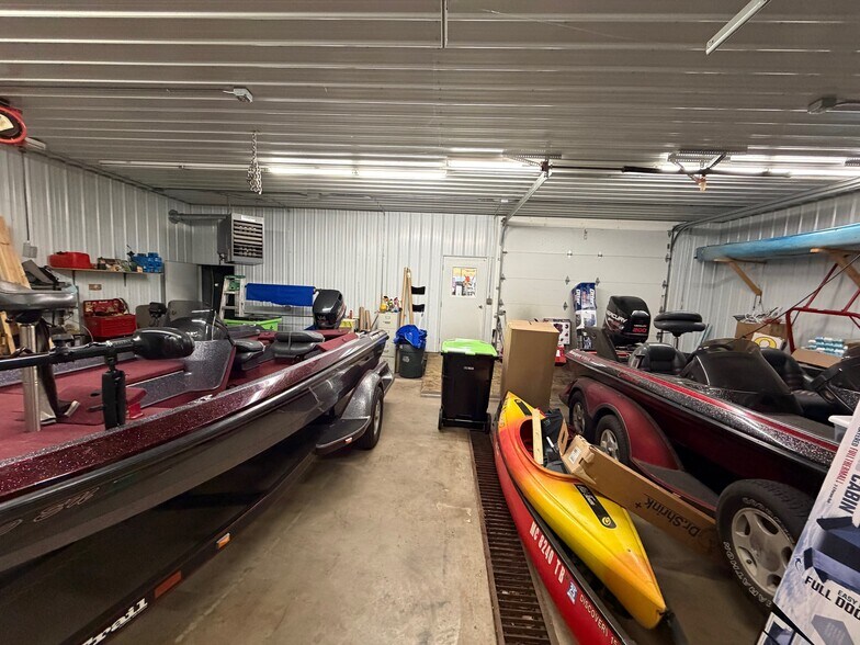 More Photos Of 516 Crystal Ave, Crystal Falls General Retail For Sale