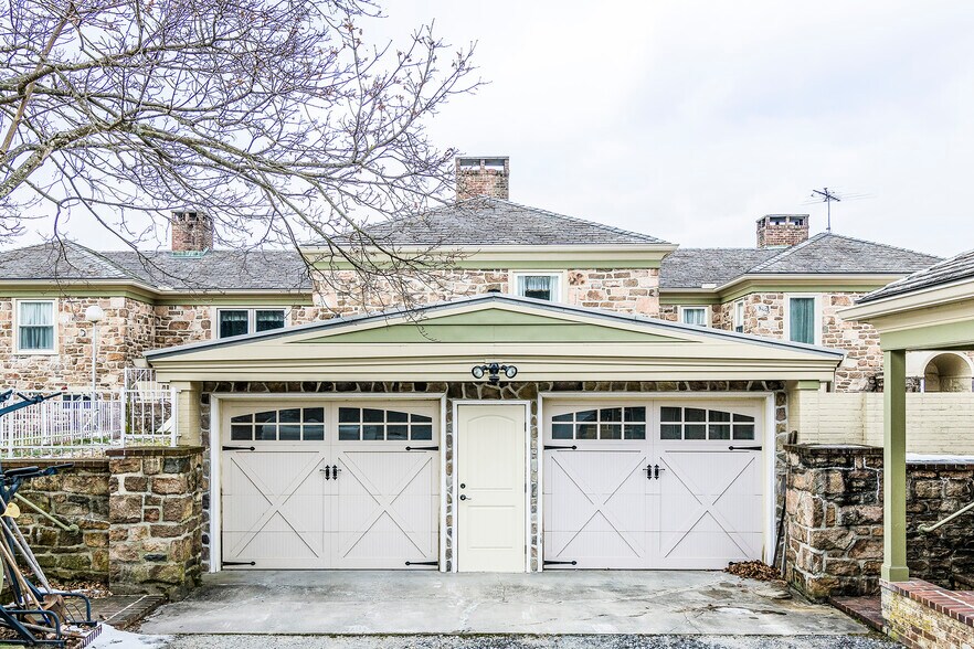More Photos Of 1207 Flohrs Church Rd, Biglerville Hospitality For Sale