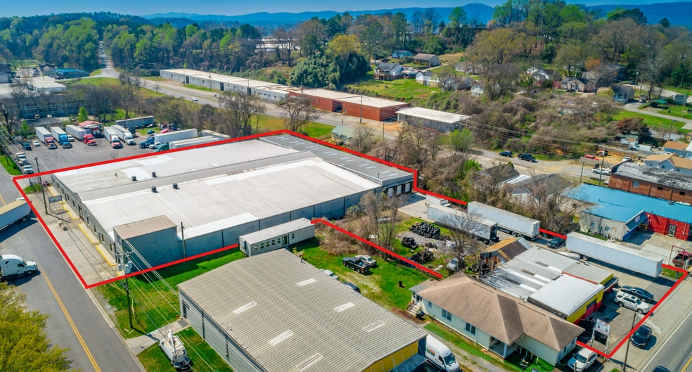 Primary Photo Of 406 4th Ave, Dalton Manufacturing For Sale