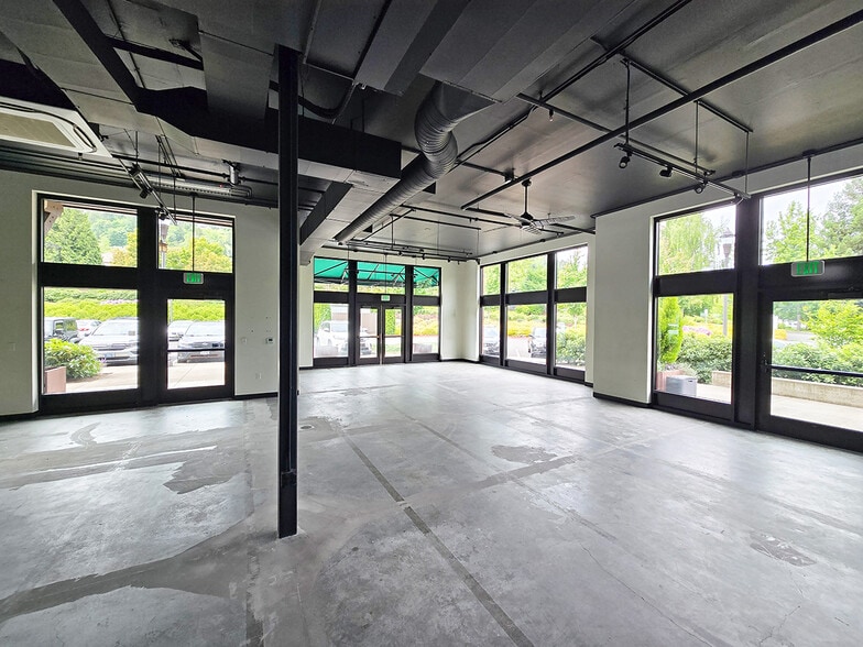 More Photos Of 17510 Provost St, Lake Oswego Storefront Retail Office For Lease