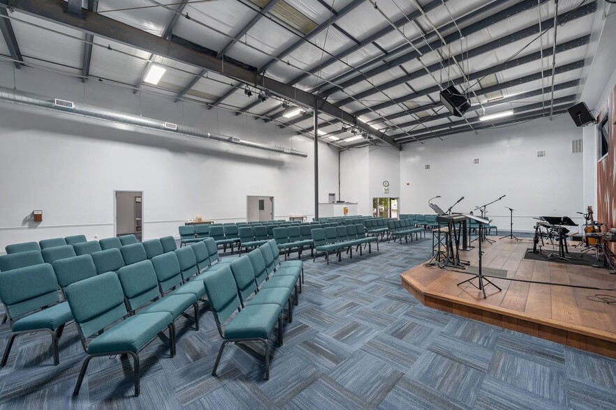 More Photos Of 2200 Golden Hill Rd, Paso Robles Warehouse For Sale
