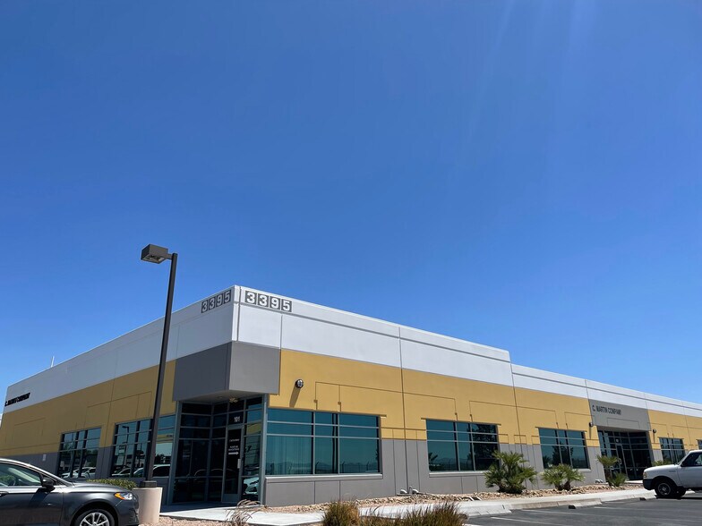 More Photos Of 3395 W Cheyenne Ave, North Las Vegas Light Manufacturing For Lease