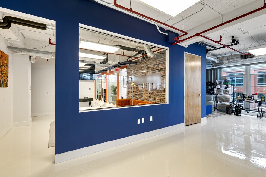 More Photos Of 14 NE 1st Ave, Miami Office For Sale