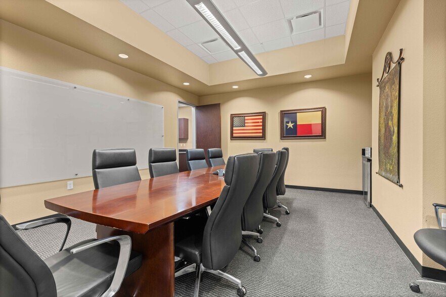 More Photos Of 3801 Knapp Rd, Pearland Loft Creative Space For Sale