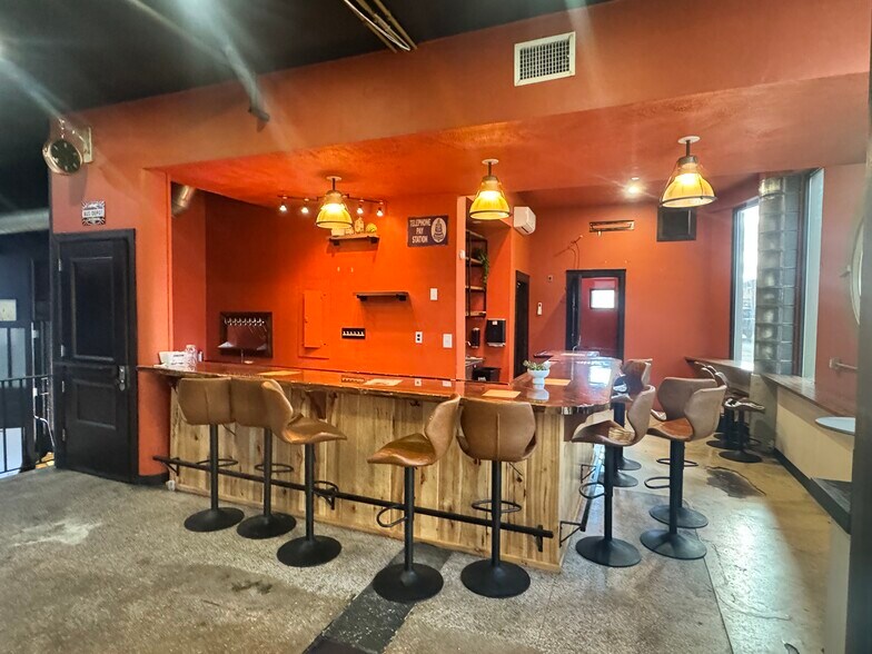 More Photos Of 171 Piedmont Ave, Bristol General Retail For Lease
