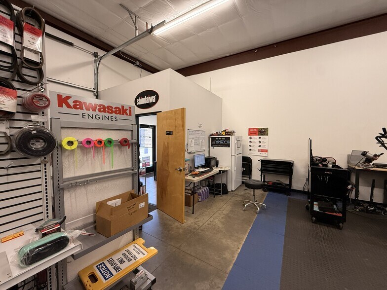 More Photos Of 4617 Hillsborough Rd, Durham Light Manufacturing For Lease