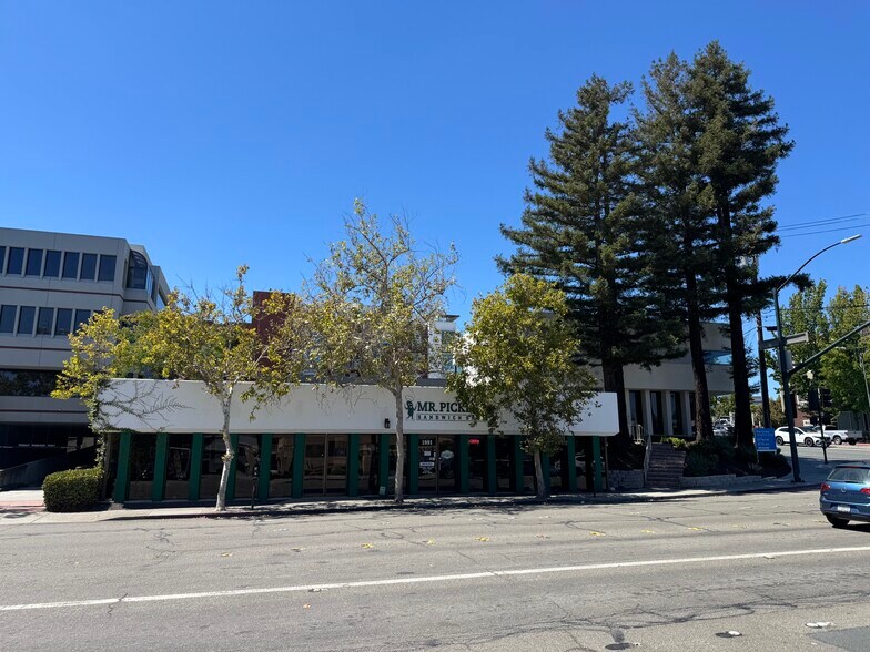 Primary Photo Of 1991 N Broadway, Walnut Creek Restaurant For Sale
