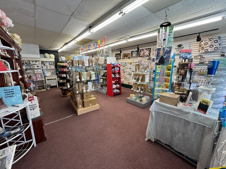 More Photos Of 416 Main St, Point Pleasant Storefront For Sale