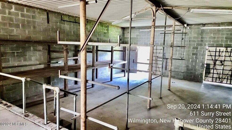 More Photos Of 610 Front St, Wilmington Warehouse For Lease